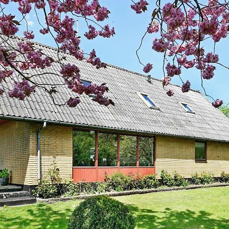 4 Person Holiday Home In Nex Balke Rum bild